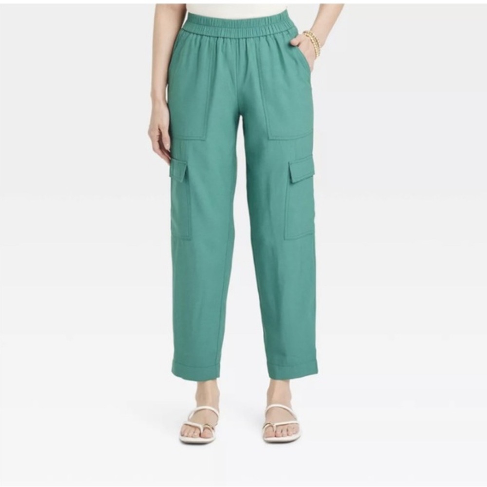 NWOT a new day green cropped cargo pocket pants size XL